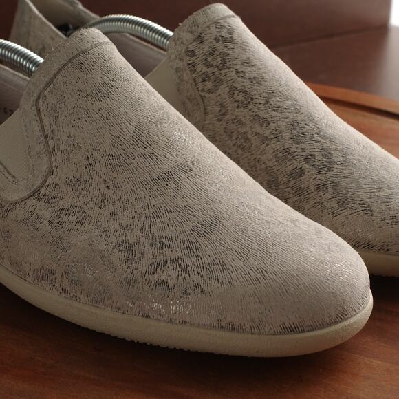 Mephisto Loafers Womens Size 9.5 Gray Leopard Print Slip On Flat Comfort Shoes - Picture 5 of 14